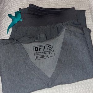 FIGS SCRUBS
